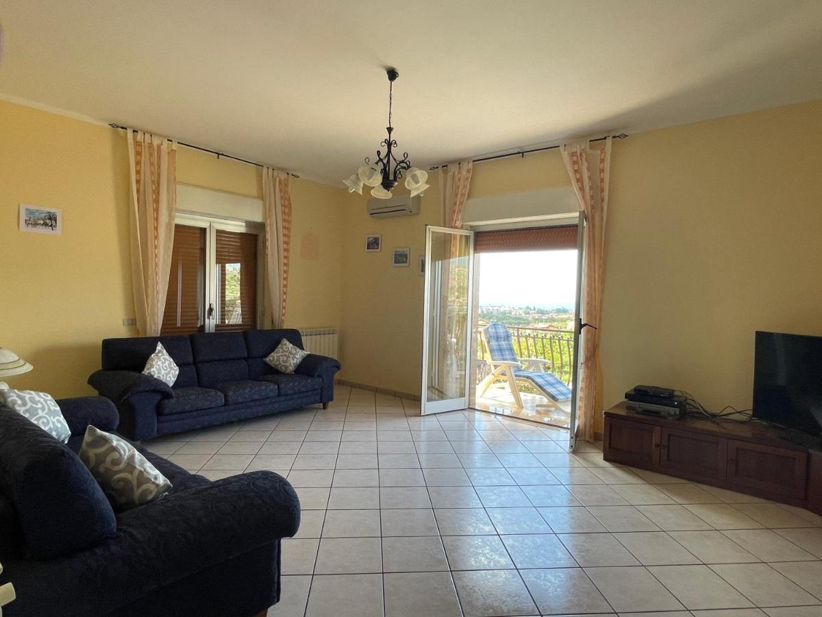 Pipa'S Suntrap Apartment Taormina Exterior photo